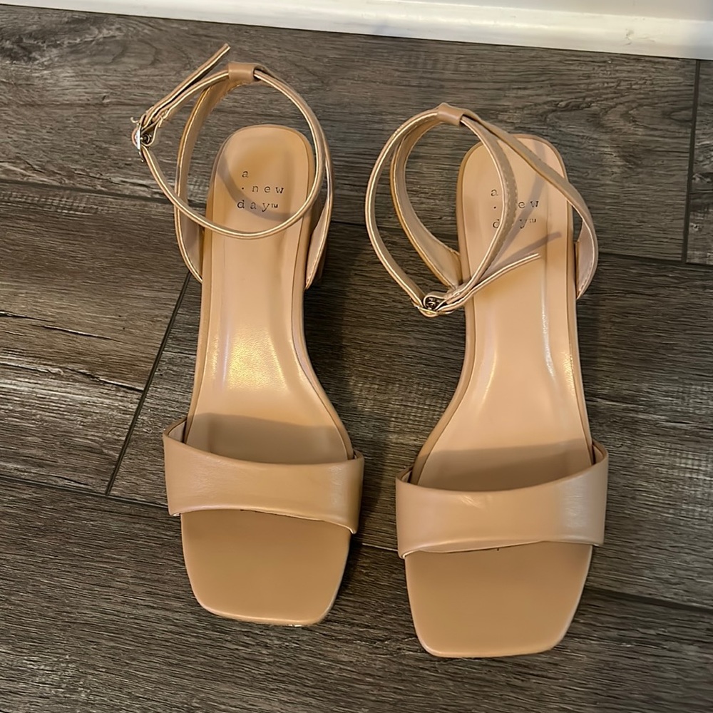A NEW DAY chunky heeled sandals